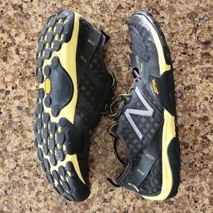 New Balance Minimus Trail Running MT10GG